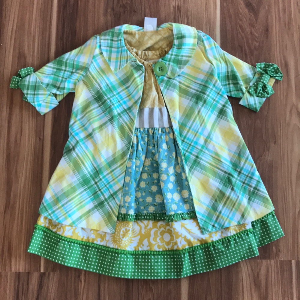 Persnickety outfit
